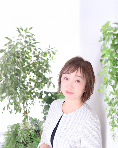 カウンセラー 古東 恵里香